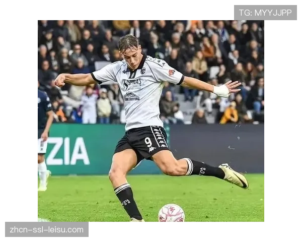 尤文图斯考察科隆16岁天才中场埃斯波西托，关注青训人才